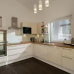 Partoll Apartment Mayrhofen
