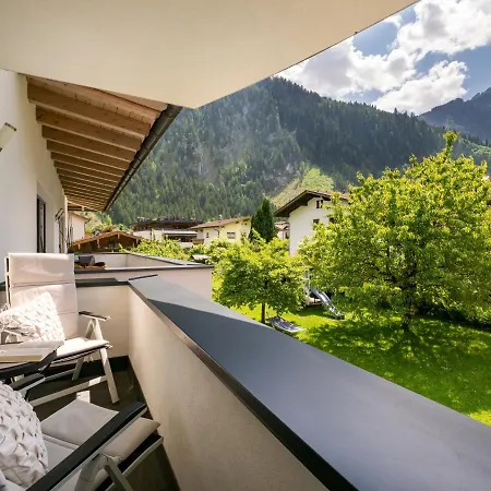 Partoll Διαμέρισμα *